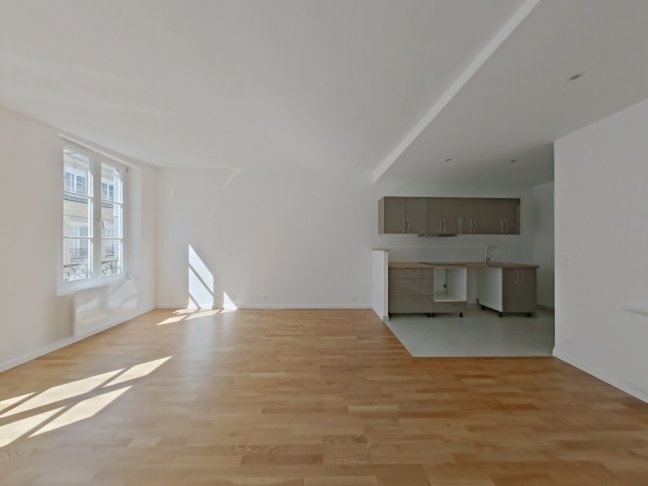 Location Appartement  1 pi�ce (studio) - 36.9m� 75001 Paris 1er Arrondissement