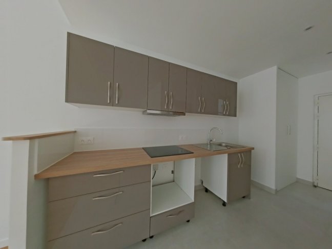 Location Appartement  1 pi�ce (studio) - 36.9m� 75001 Paris 1er Arrondissement