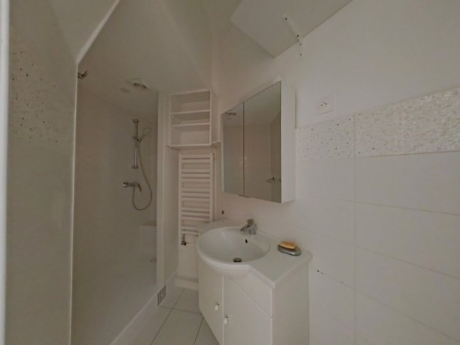 Location Appartement  2 pi�ces - 56.37m� 75015 Paris 15eme Arrondissement