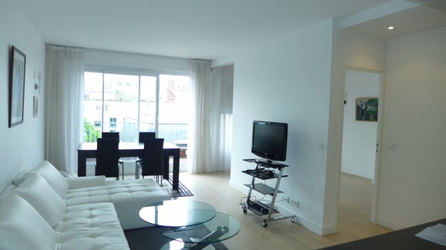 Location appartement meubléParis 75116