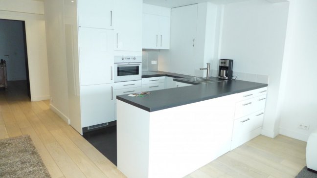 Location appartement meubléParis 75116