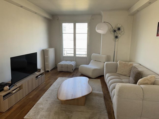 Location appartement Paris 75007