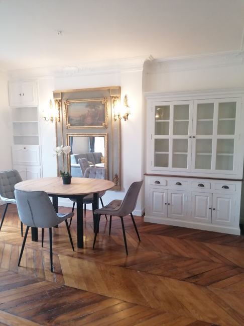 Location appartement meubléParis 75017