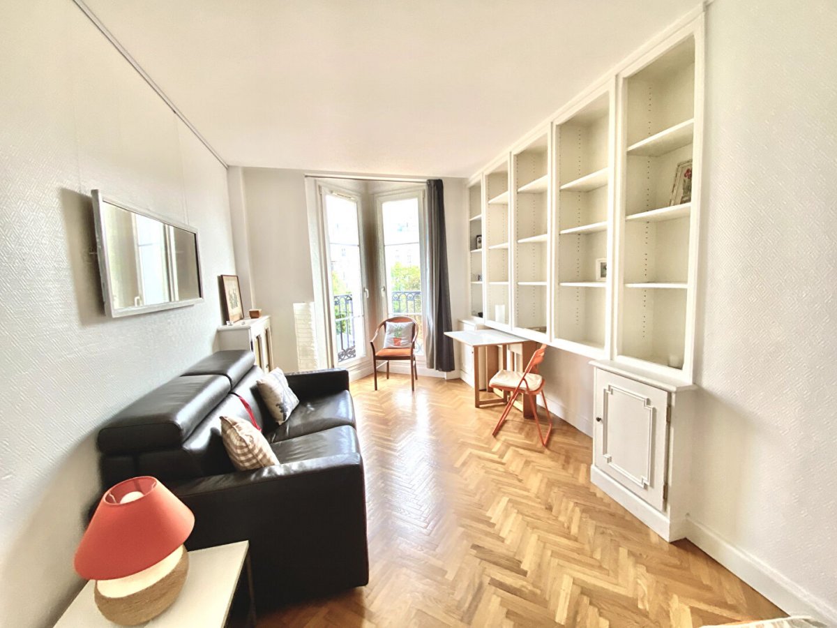 Location Appartment  2 rooms - 39sqm 75015 Paris