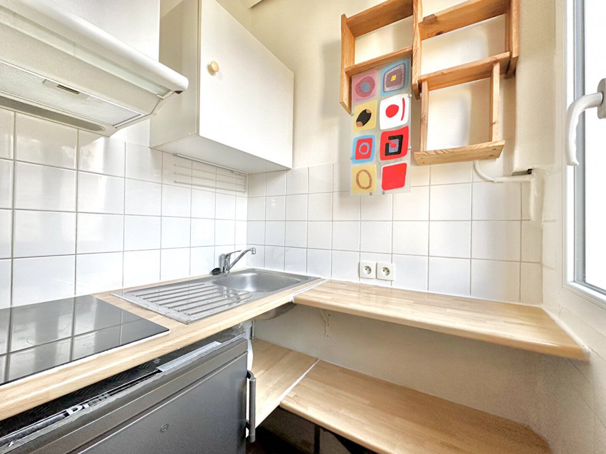 Location Appartment  2 rooms - 23sqm 75015 Paris