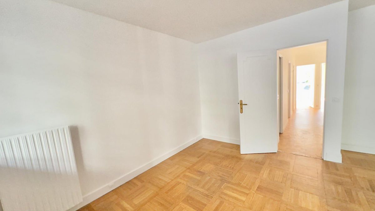 Vente Appartement  4 pièces - 92m² 75015 Paris