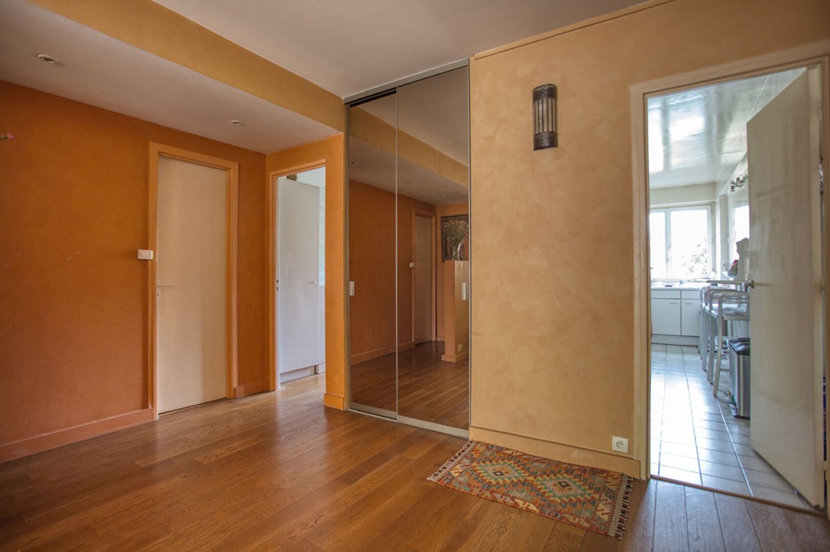 Vente Appartement  5 pièces - 111m² 75015 Paris