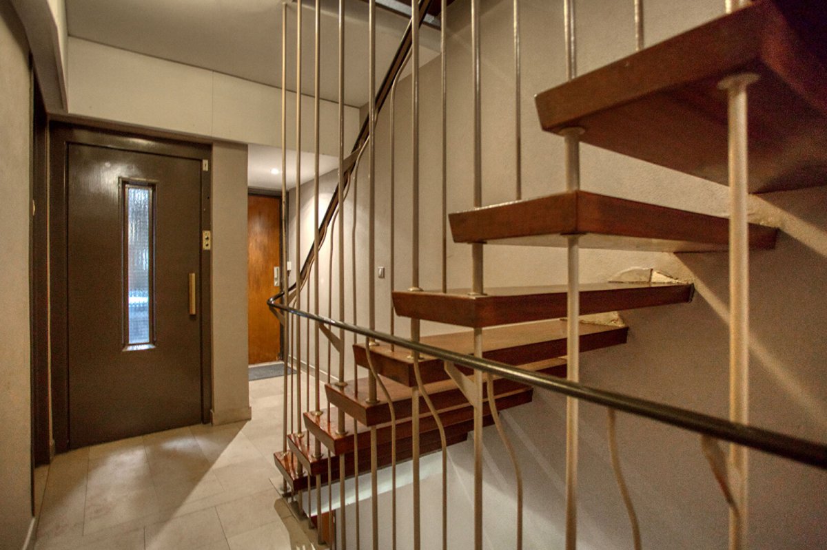 Vente Appartement  5 pièces - 111m² 75015 Paris