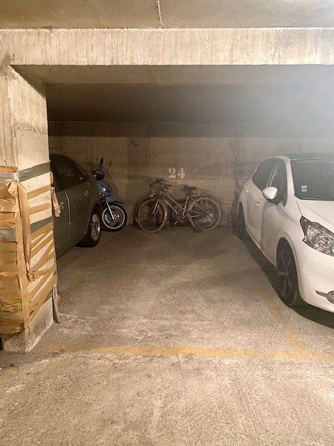 Vente Parking  - 0m² 75015 Paris