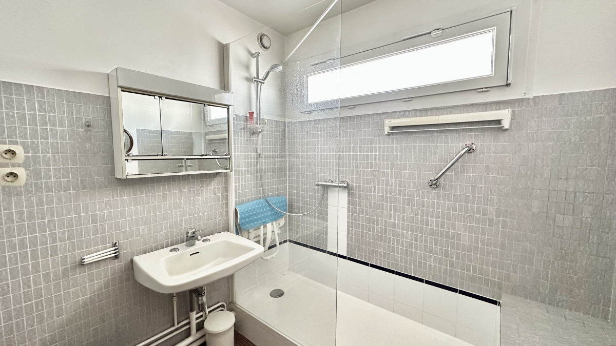 Vente Appartement  4 pièces - 88m² 75015 Paris