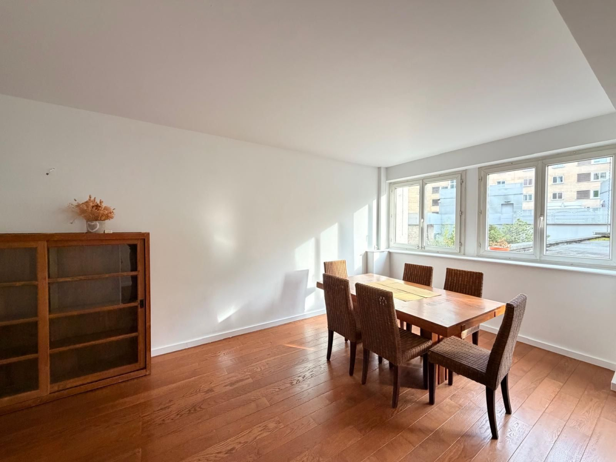 Vente Appartement  5 pièces - 111m² 75015 Paris