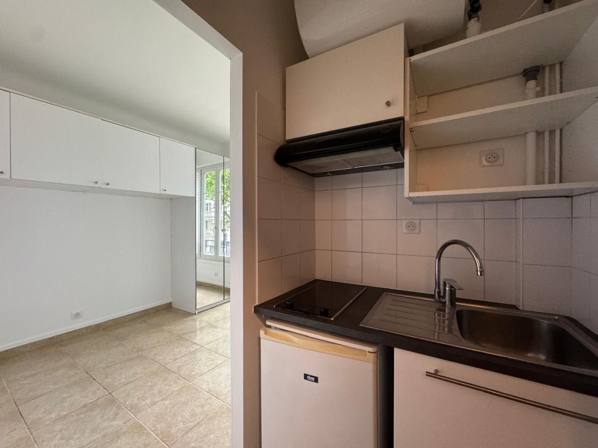 Vente Appartement  1 pièce (studio) - 12.34m² 75015 Paris