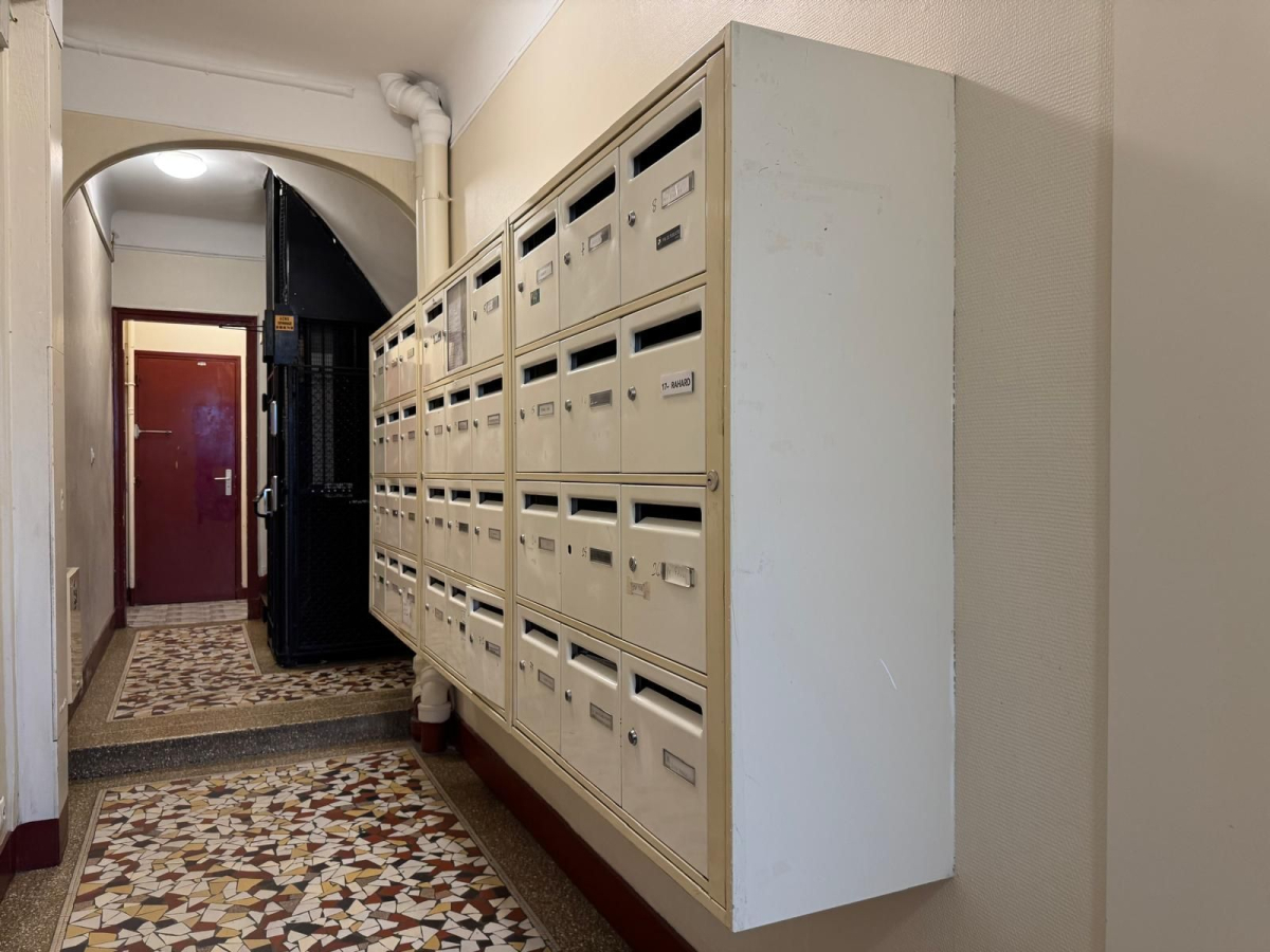 Vente Appartement  1 pièce (studio) - 12.34m² 75015 Paris