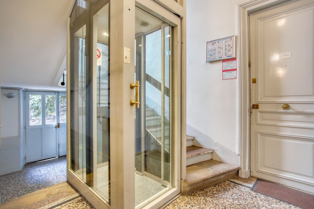 Vente Appartement  4 pièces - 83m² 75015 Paris