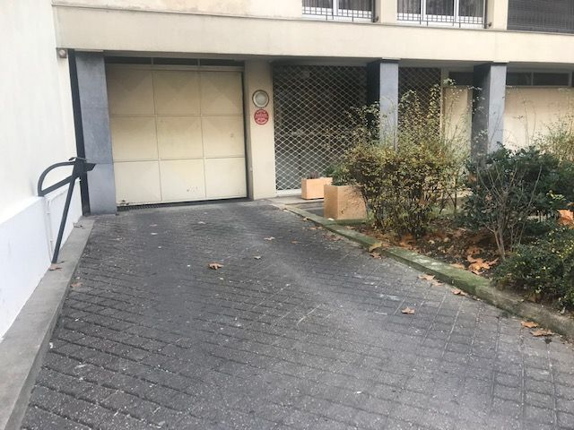 Vente Parking  - 12m² 75015 Paris