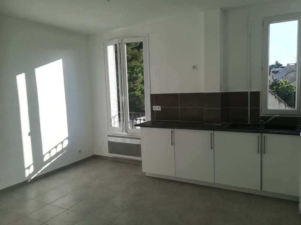 Location Appartement  3 pices - 41.8m 95100 Argenteuil