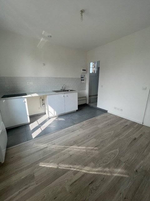 Location Appartement  2 pi�ces - 27.41m� 95600 Eaubonne