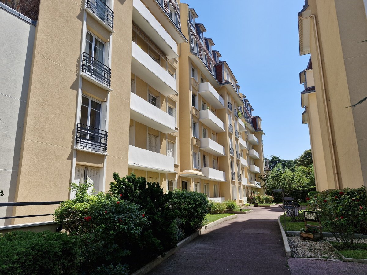 Vente Appartement  3 pices - 62m 95160 Montmorency