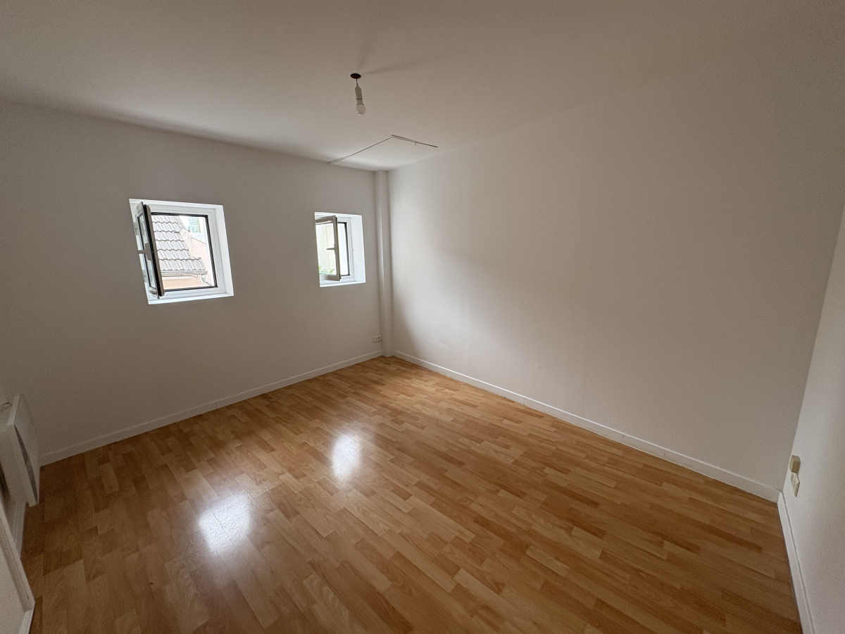 Location Maison de ville  4 pices - 98m 95360 Montmagny
