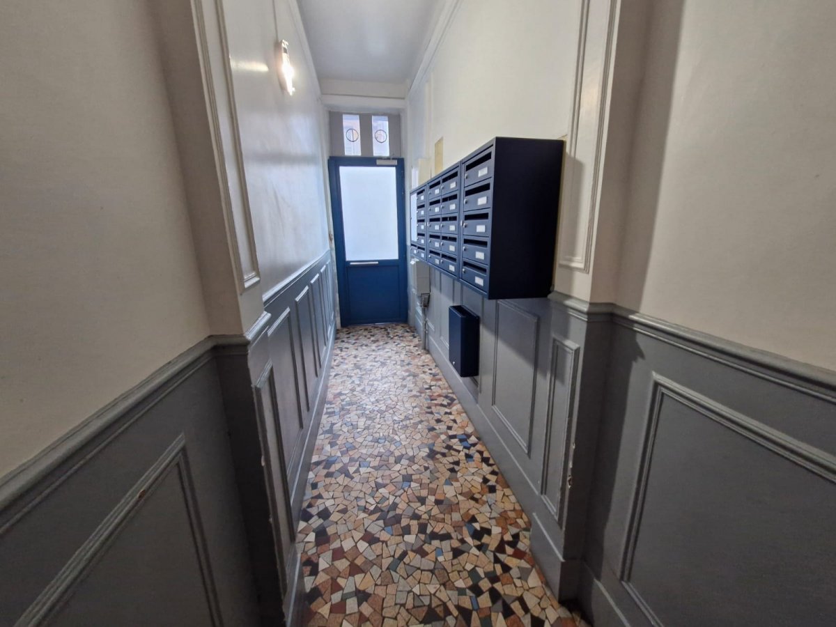 Vente Appartement  1 pice (studio) - 26.37m 75018 Paris