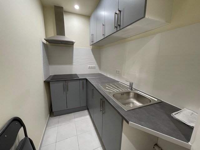 Location Appartement  2 pices - 40m 75009 Paris