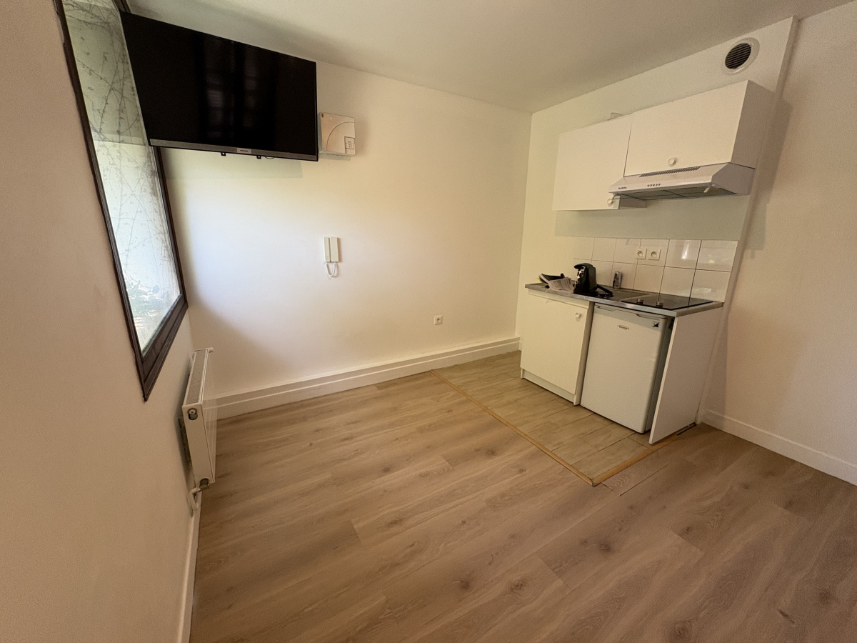 Location Appartement  1 pi�ce (studio) - 21m� 77390 Chaumes-en-brie