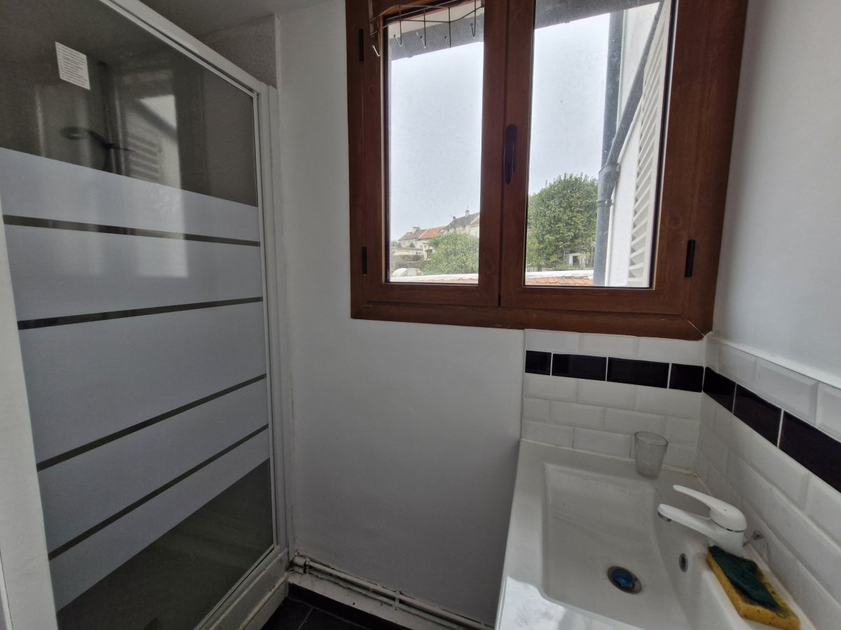 Location Appartement  2 pi�ces - 33m� 95580 Andilly