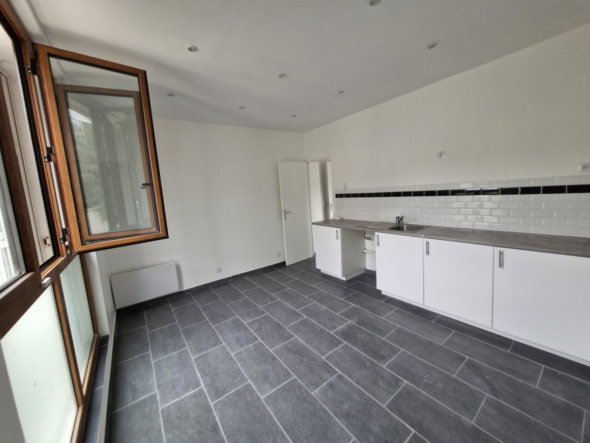 Location Appartement  2 pi�ces - 33m� 95580 Andilly