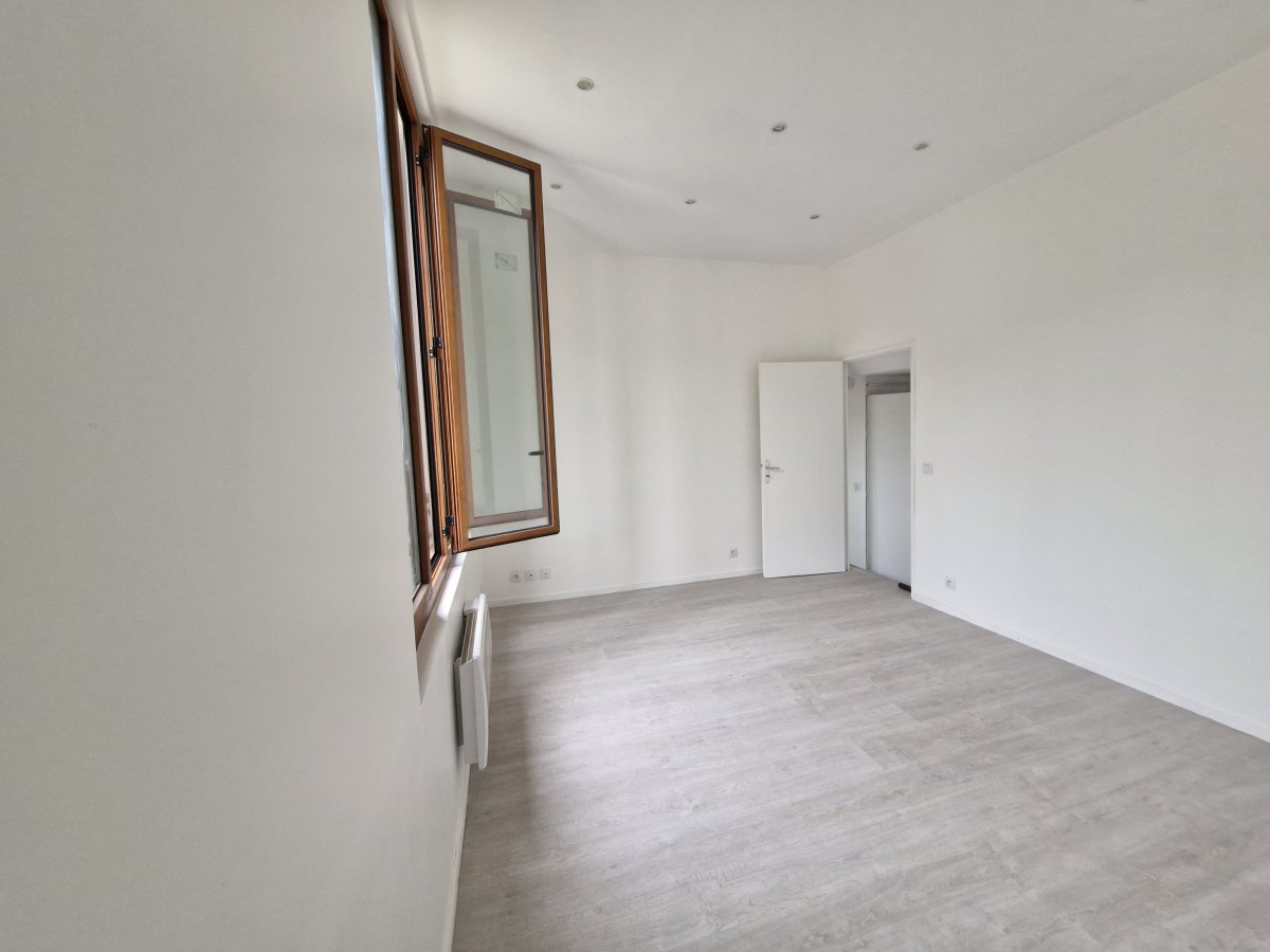 Location Appartement  2 pi�ces - 33m� 95580 Andilly