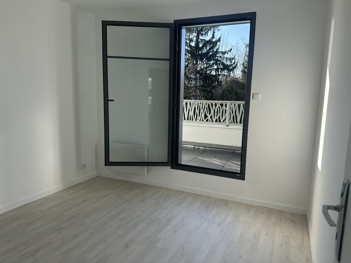 Location Appartement  4 pices - 85m 95120 Ermont