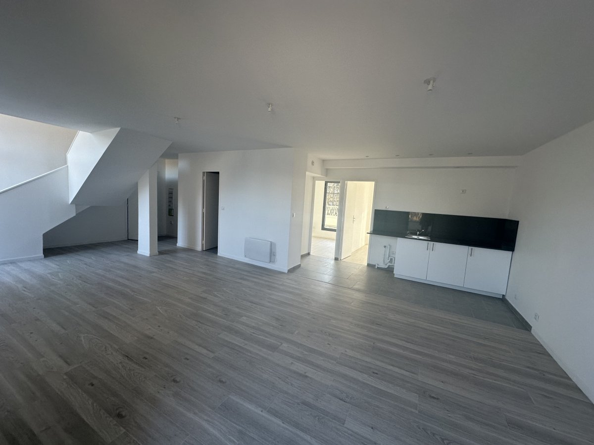 Location Appartement  4 pices - 85m 95120 Ermont