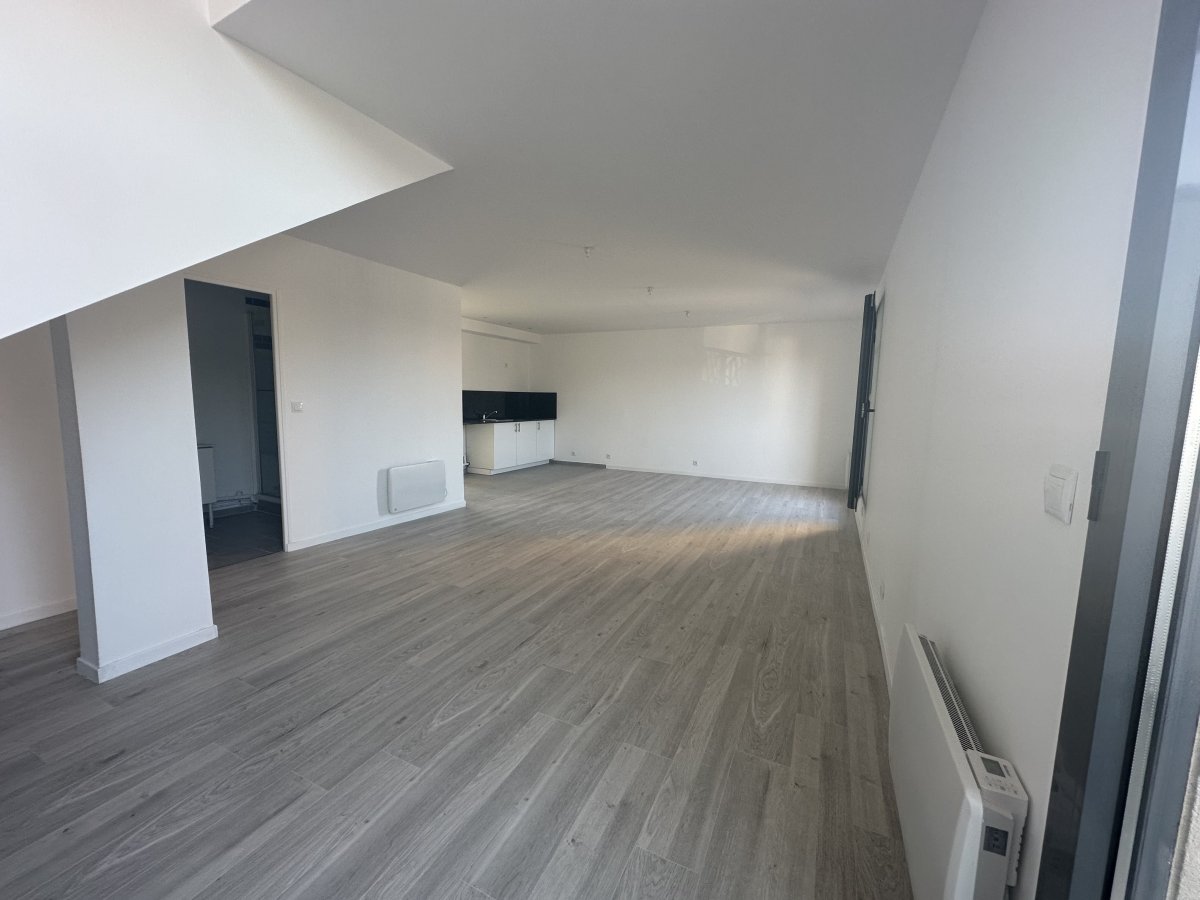 Location Appartement  4 pices - 85m 95120 Ermont