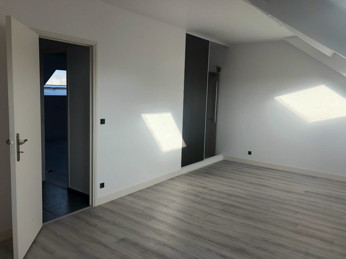 Location Maison  6 pices - 156m 95360 Montmagny