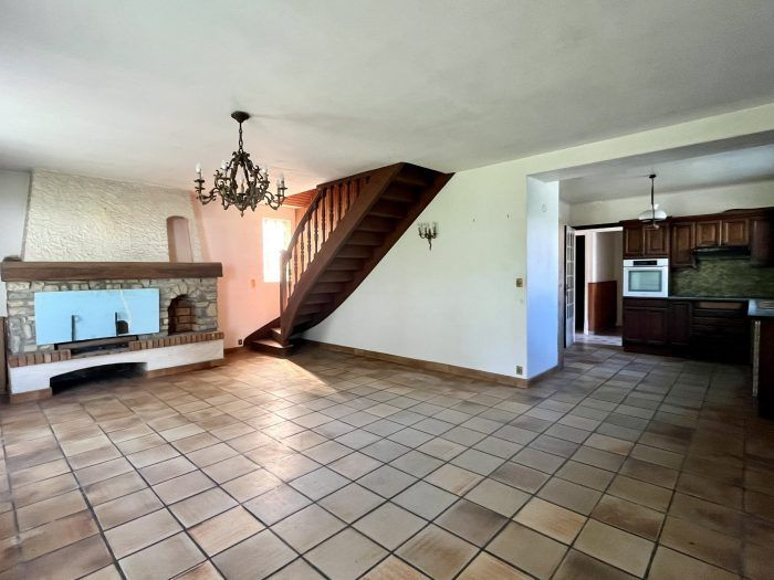 Vente Maison  7 pices - 155m 95680 Montlignon