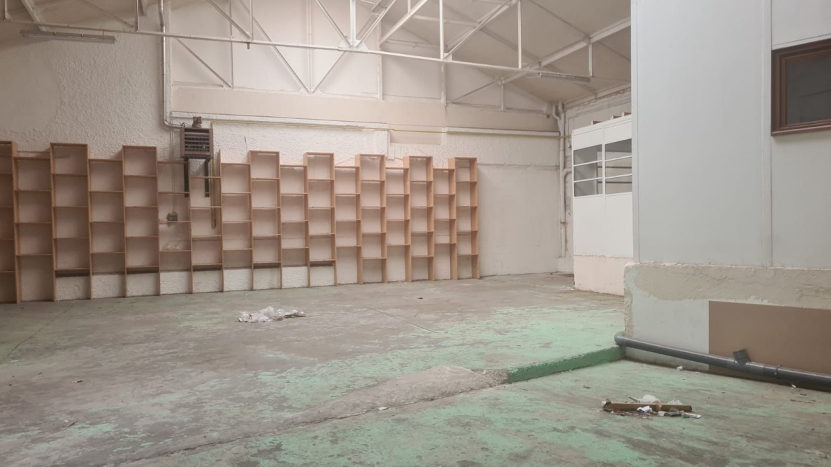 Location Local commercial  - 210m 95100 Argenteuil