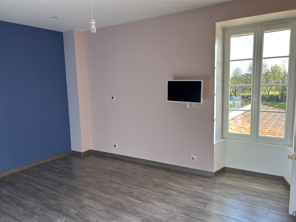 Vente Maison  8 pices - 200m 85770 L'ile-d'elle