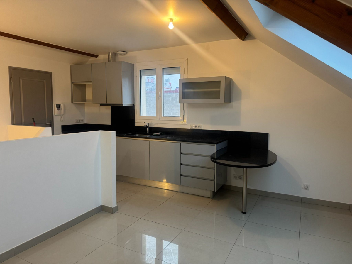 Location Appartement  3 pices - 50m 95360 Montmagny