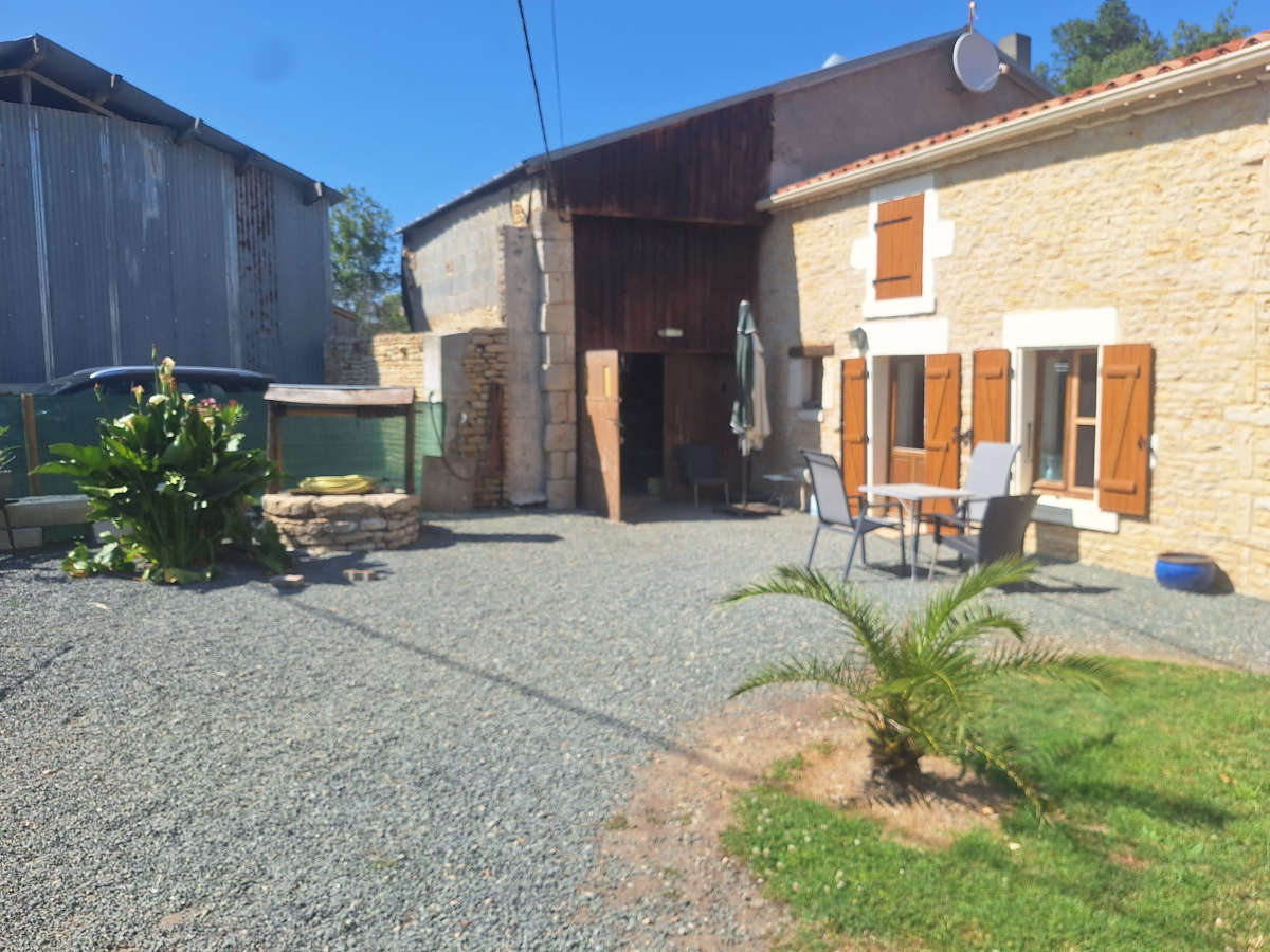 Vente Maison 3 pièces - 106m² 85420 Bouille-courdault