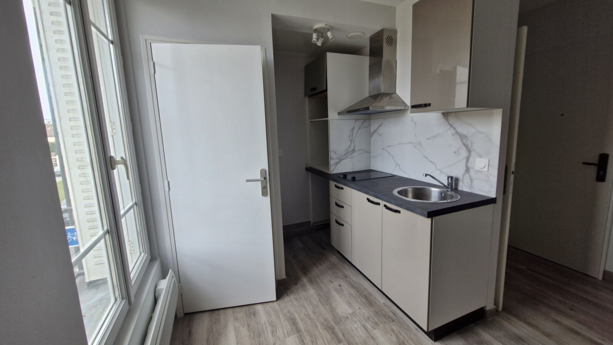 Location Appartement  2 pi�ces - 30m� 93190 Livry-gargan