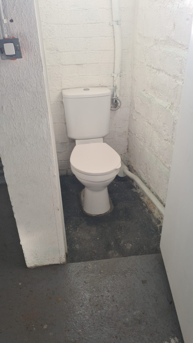 Location Bureau  1 pi�ce (studio) - 70m� 95100 Argenteuil