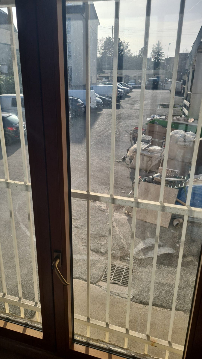 Location Bureau  1 pi�ce (studio) - 70m� 95100 Argenteuil