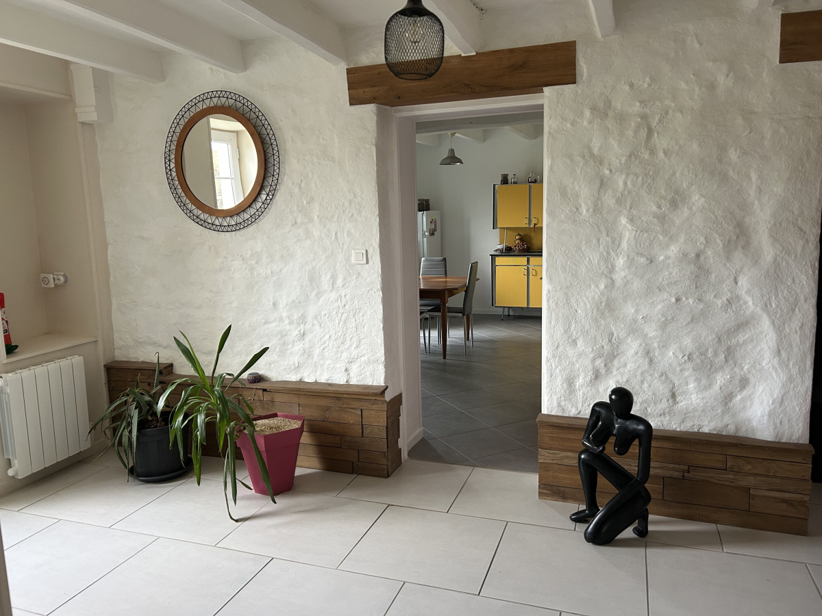 Vente Maison  5 pi�ces - 140m� 85240 Saint-hilaire-des-loges