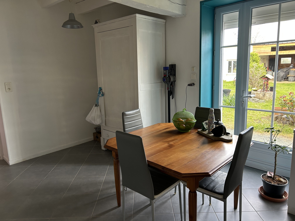 Vente Maison  5 pi�ces - 140m� 85240 Saint-hilaire-des-loges