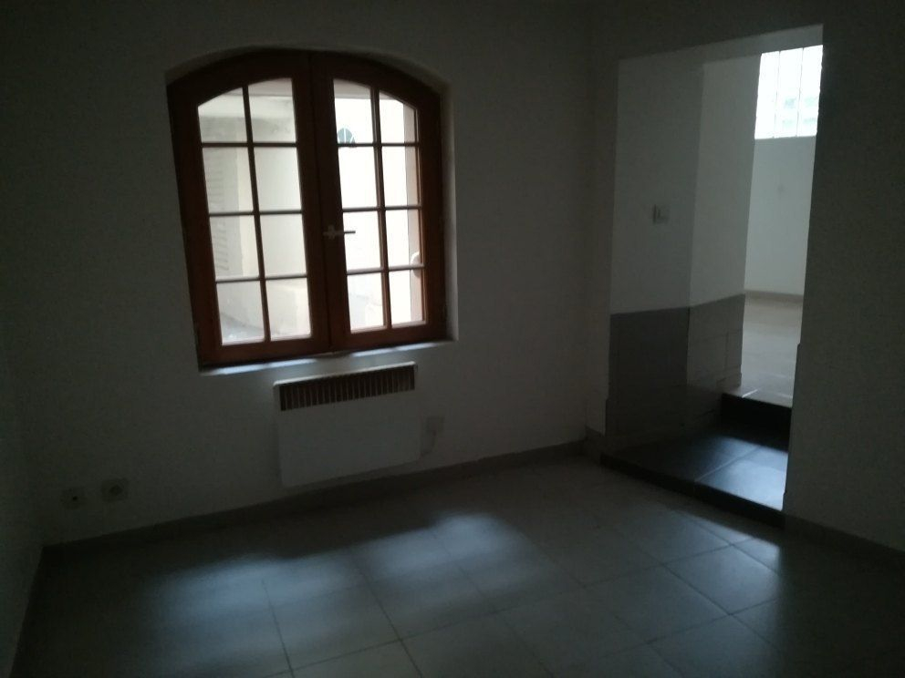 Location Bureau  2 pi�ces - 30m� 95580 Andilly