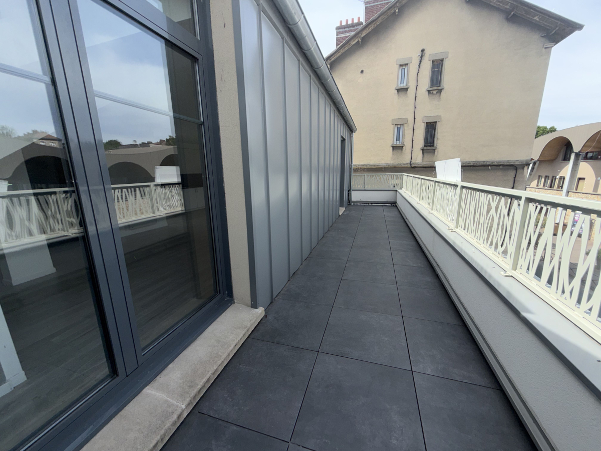 Location Appartement  4 pi�ces - 130m� 95120 Ermont