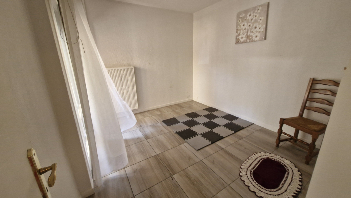 Vente Appartement  2 pi�ces - 56m� 77500 Chelles