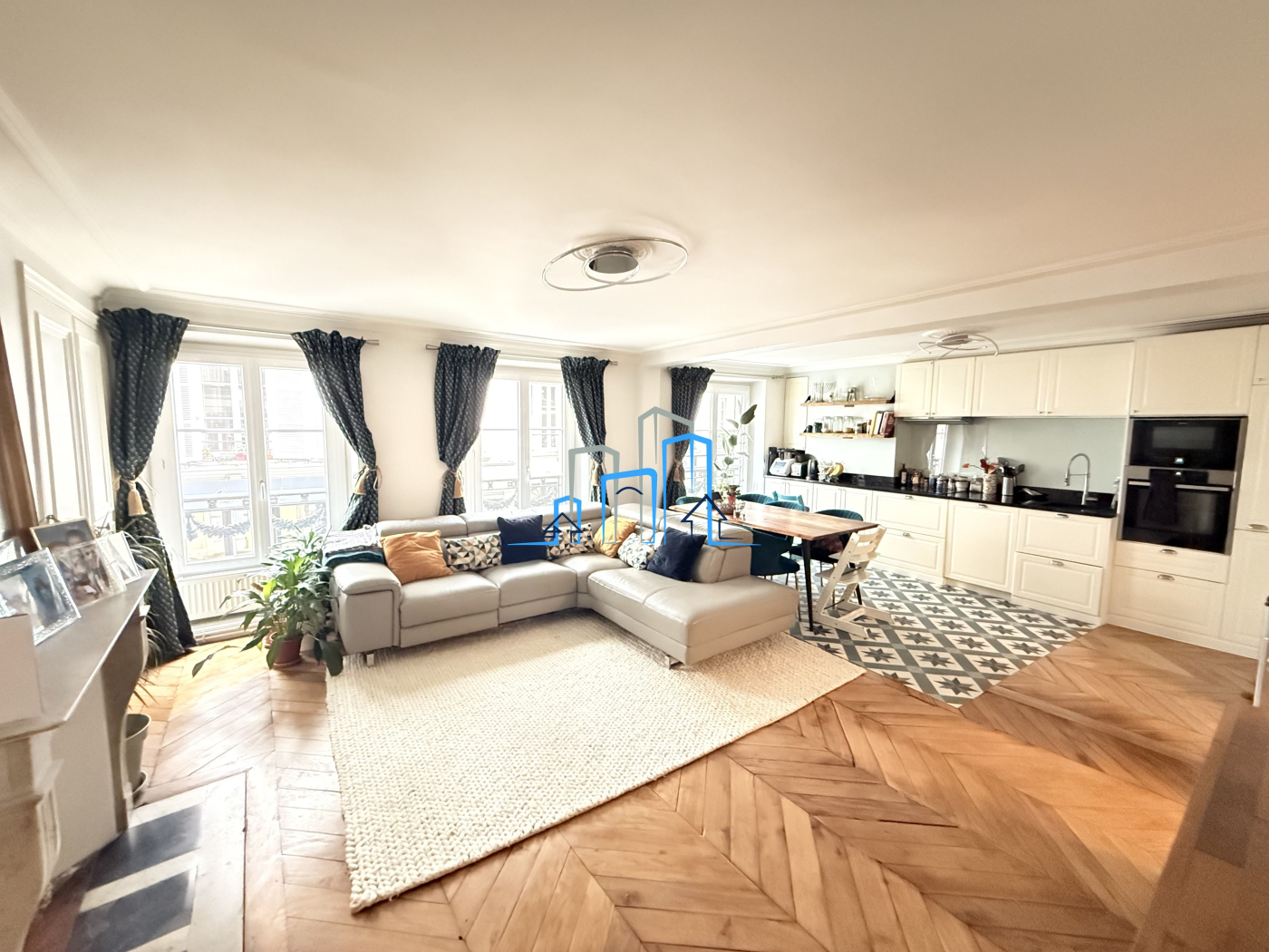 Agence immobilière de 