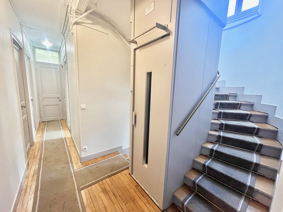 Vente Appartement  1 pice (studio) - 9m 75018 Paris