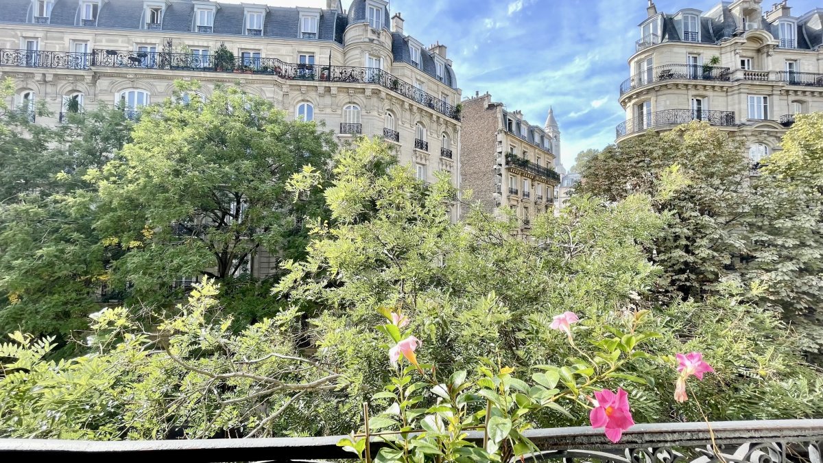 Vente Appartement  3 pices - 53m 75018 Paris
