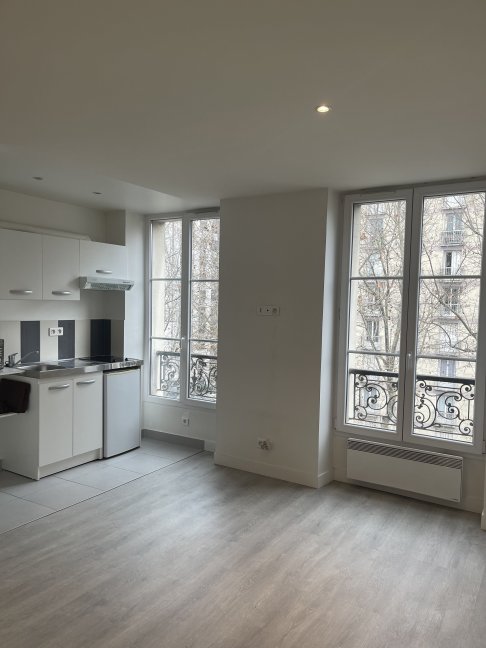 Location Appartement  1 pice (studio) - 20m 75012 Paris
